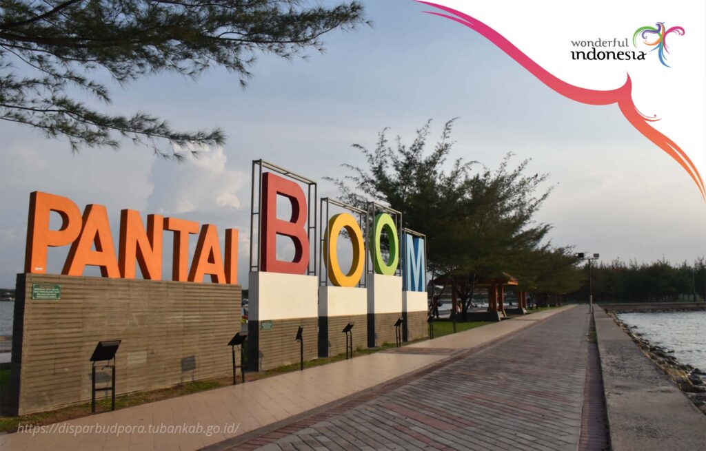 tuban, pantai, wisata halal
